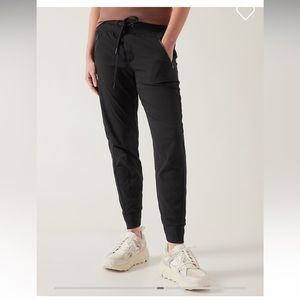 Athleta Trekkie North Joggers - NWT